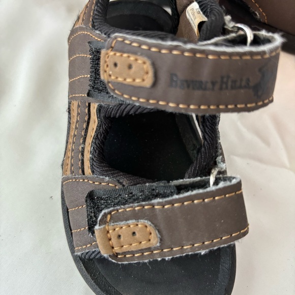 Boys Beverly Hills Polo Club Brown Sandals Comfort Velcro Size7 - Picture 5 of 6